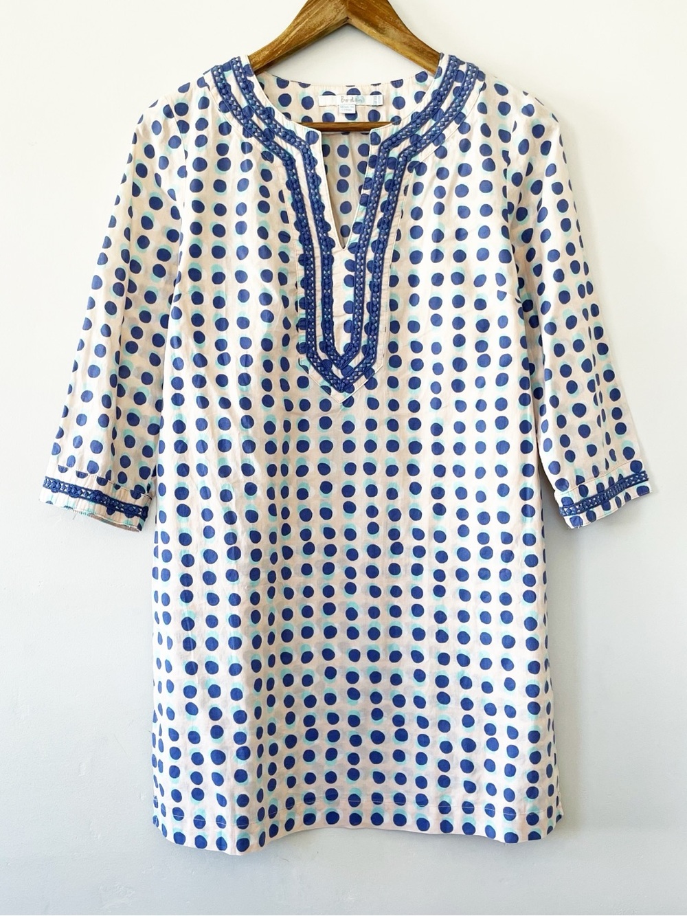 Boden White Mini Dress with Blue Polka Dots and Embroidered V-Neck Size 6 EUC - Picture 2 of 14